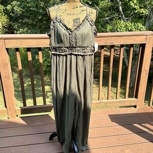 Altar’d State Jumpsuit Green small NWT pants suit